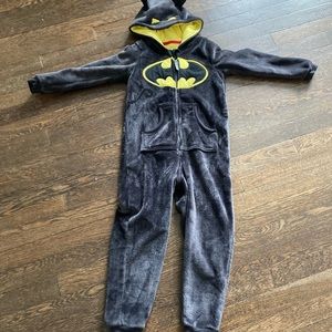 Marks & Spencer Plush Onesie Batman
Hooded Soft Pajamas Dress Up Soft Warm
5-6 Y